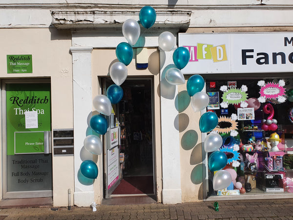 6m String of Pearls Helium Balloon Arch